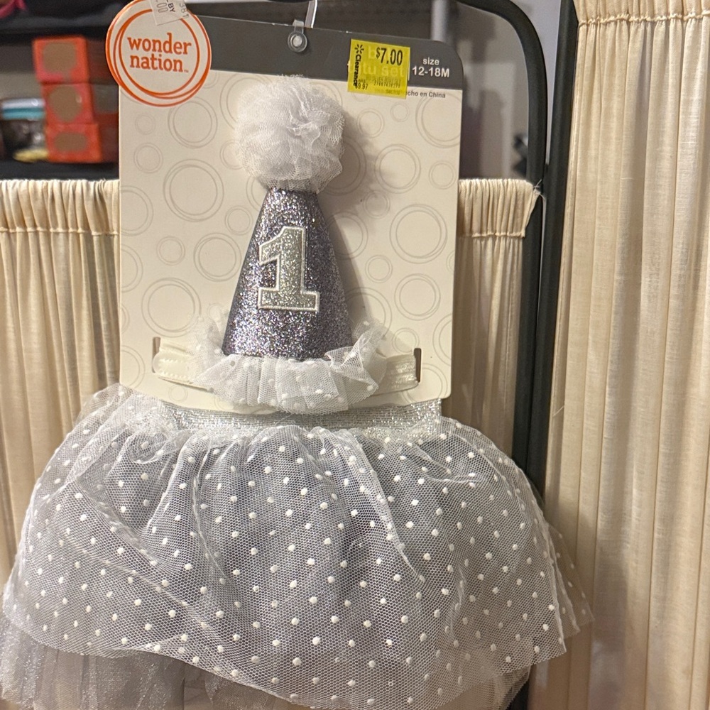 NWTWonder Nation Glittery Silver Party Hat with White Tutu for 1st Birthday 🎊 🎈🎂